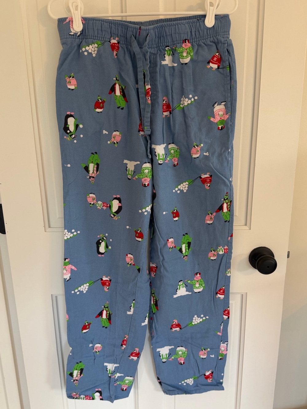 Old Navy Men’s Flannel Penguin Christmas Pajama Pants Blue Medium
